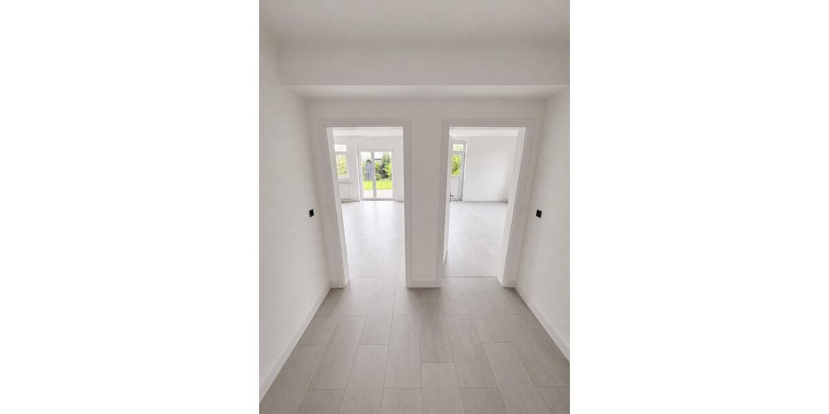 Terrassenwohnung Schwülper - 8 Zimmer, 192 m&sup2;, 1.550&euro; | Angebot:26537957