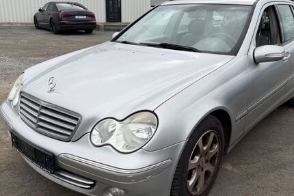 Mercedes-Benz C 220 301.000 km 890 &euro; Salzgitter 38229