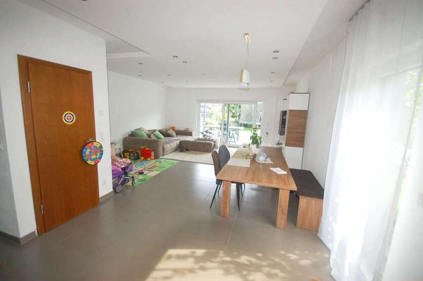Haus zum Mieten in Wolfsburg 1.650 € 140 m²