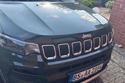 Jeep Compass 69.000 km 19.800 &euro; Braunschweig 38110