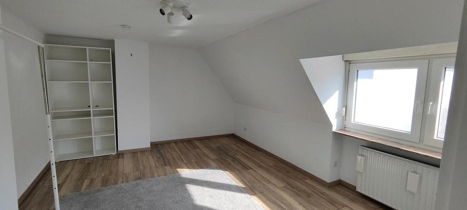 Einfamilienhaus Braunschweig Heidberg-Melverode - 2.5 Zimmer, 80 m&sup2;, 1.000&euro; | Angebot:25850641
