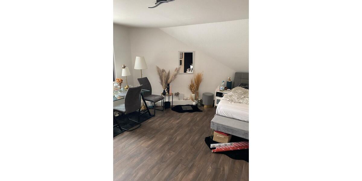 Dachgeschoßwohnung Wolfsburg Ehmen - 1 Zimmer, 32 m&sup2;, 295&euro; | Angebot:24739876