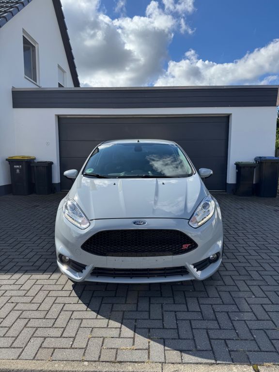 Ford Fiesta 20.043 km 18.500 € Wolfenbütel 38302