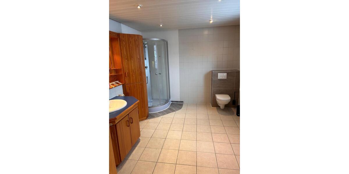 Etagenwohnung Braunschweig Heidberg-Melverode - 4 Zimmer, 120 m&sup2;, 470&euro; | Angebot:24849301