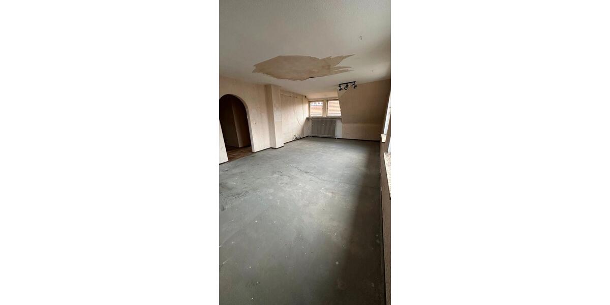 Einfamilienhaus Salzgitter Ortschaft Südost - 7 Zimmer, 180 m&sup2;, 85.000&euro; | Angebot:24600257