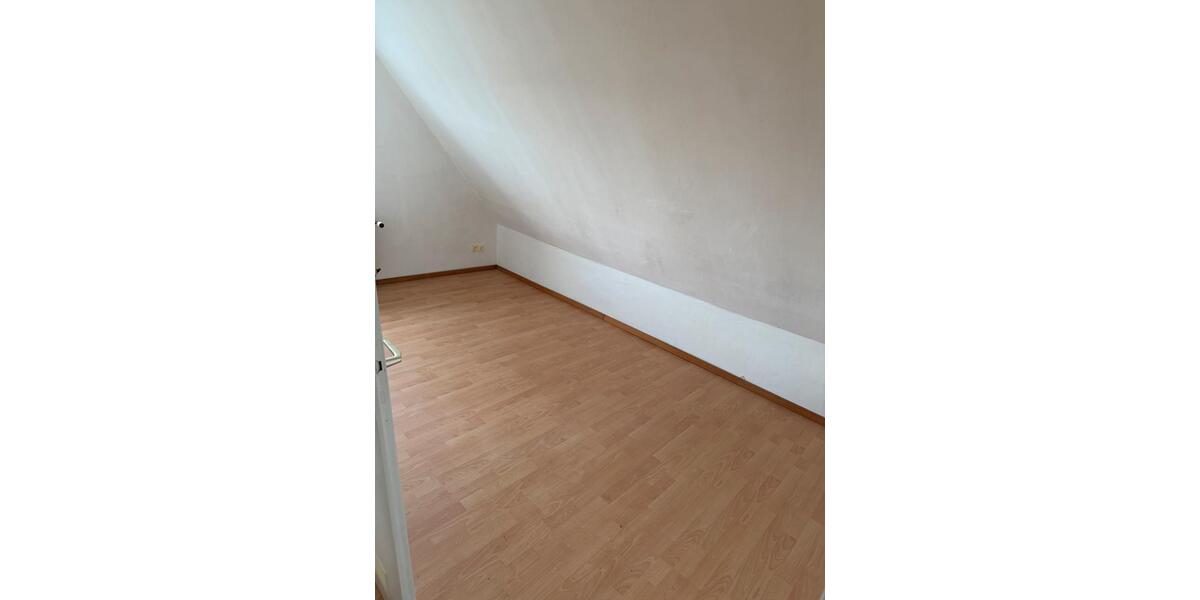 Dachgeschoßwohnung Salzgitter Ortschaft Ost - 3 Zimmer, 40 m&sup2;, 550&euro; | Angebot:26445327