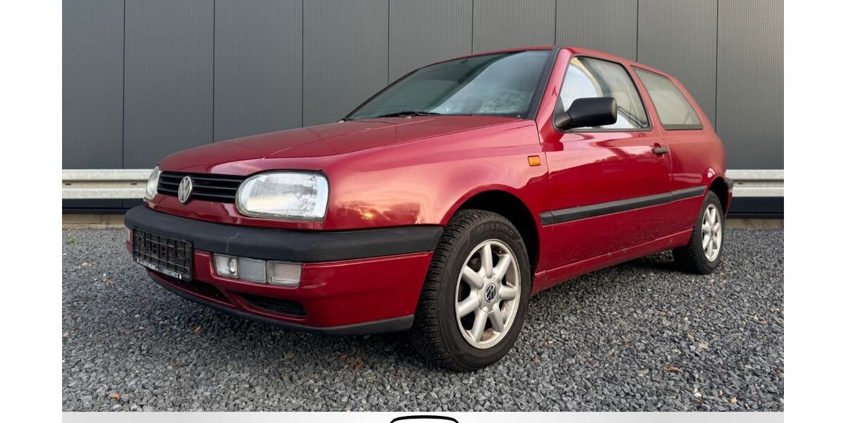 VW Golf 136.100 km 1.890 &euro; Braunschweig 38110