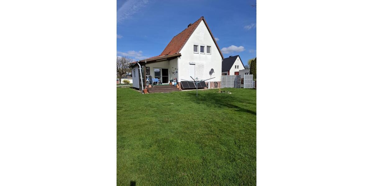 Einfamilienhaus Calberlah - 4 Zimmer, 100 m&sup2;, 1.200&euro; | Angebot:25876049