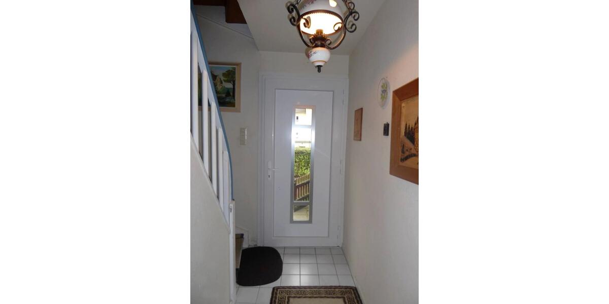 Reihenhaus Wolfsburg - 8 Zimmer, 144 m&sup2;, 249.000&euro; | Angebot:24350687