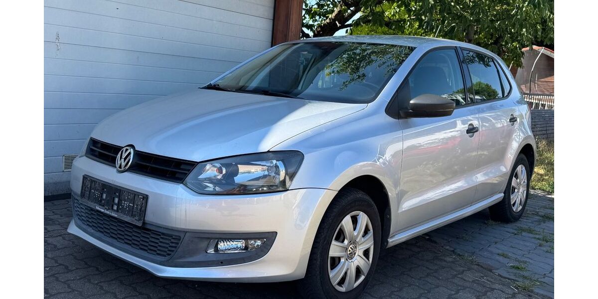 VW Polo 102.182 km 4.850 &euro; Braunschweig-Rühme 38112