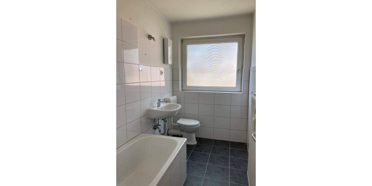 Etagenwohnung Salzgitter Lebenstedt - 3 Zimmer, 60 m&sup2;, 359&euro; | Angebot:24036763