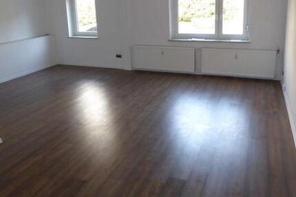 Wohnung Vechelde - 3 Zimmer, 85 m&sup2;, 900&euro; | Angebot:24606837