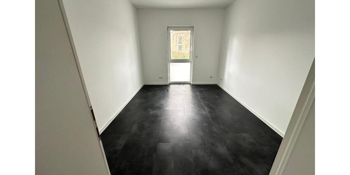 Erdgeschoßwohnung Braunschweig Broitzem - 4 Zimmer, 120 m&sup2;, 1.500&euro; | Angebot:25996108