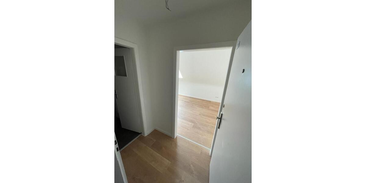 Dachgeschoßwohnung Braunschweig Nordstadt - 1 Zimmer, 27 m&sup2;, 375&euro; | Angebot:24394778