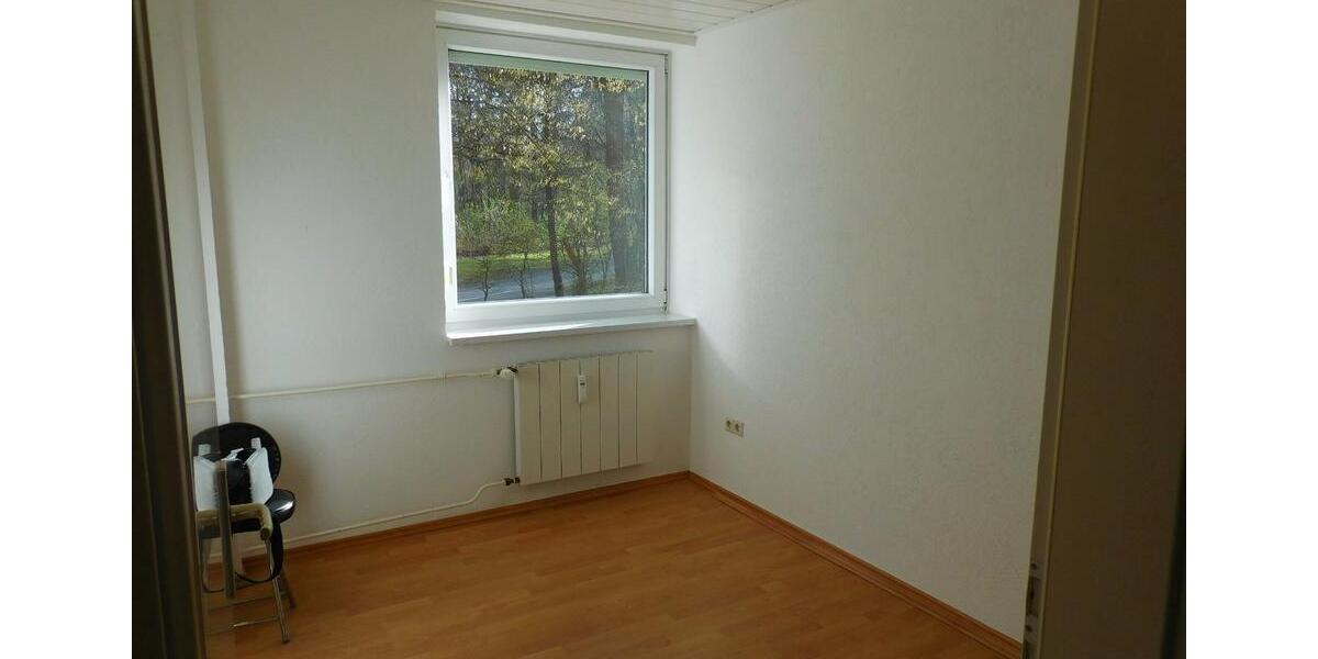 Erdgeschoßwohnung Wolfsburg Detmerode - 4 Zimmer, 70 m&sup2;, 180.000&euro; | Angebot:25990759