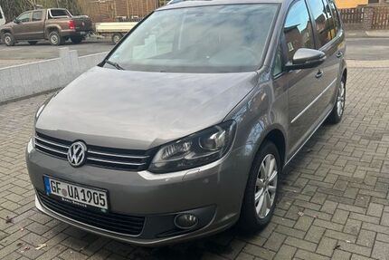 VW Touran 302.000 km 6.199 &euro; Gifhorn 38518