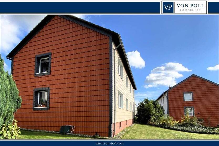 Vier-Familienhaus mit Ausbaumöglichkeit für eine weitere Wohneinheit