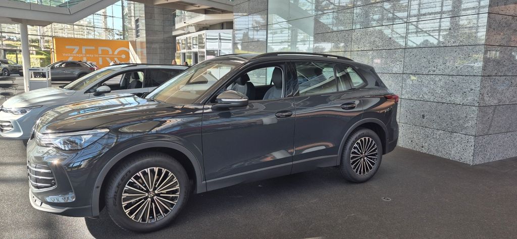 VW Tiguan 7.499 km 31.199 &euro; Sassenburg 38524