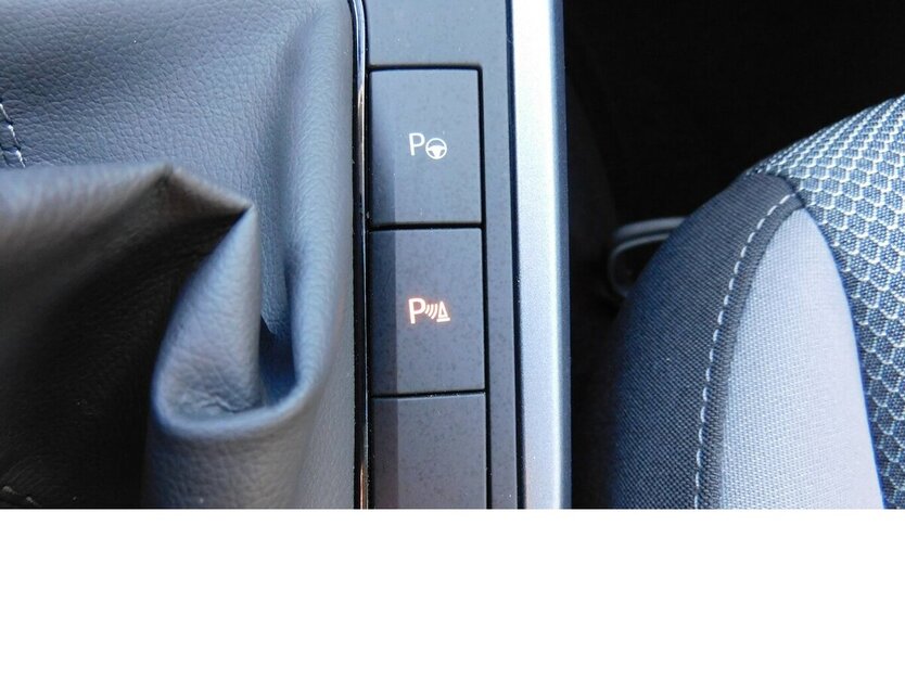 Seat Arona 1.0 Style Beats TSI BMT Klima Navi Alu 31.900 km 15.990 € Vordorf 38533