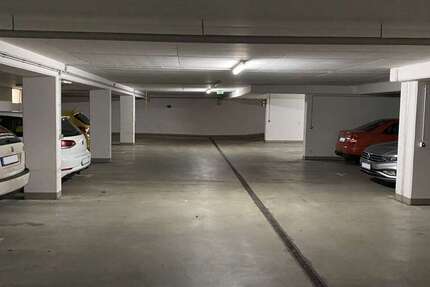 Tiefgaragenstellplatz in der beliebten Südvorstadt
