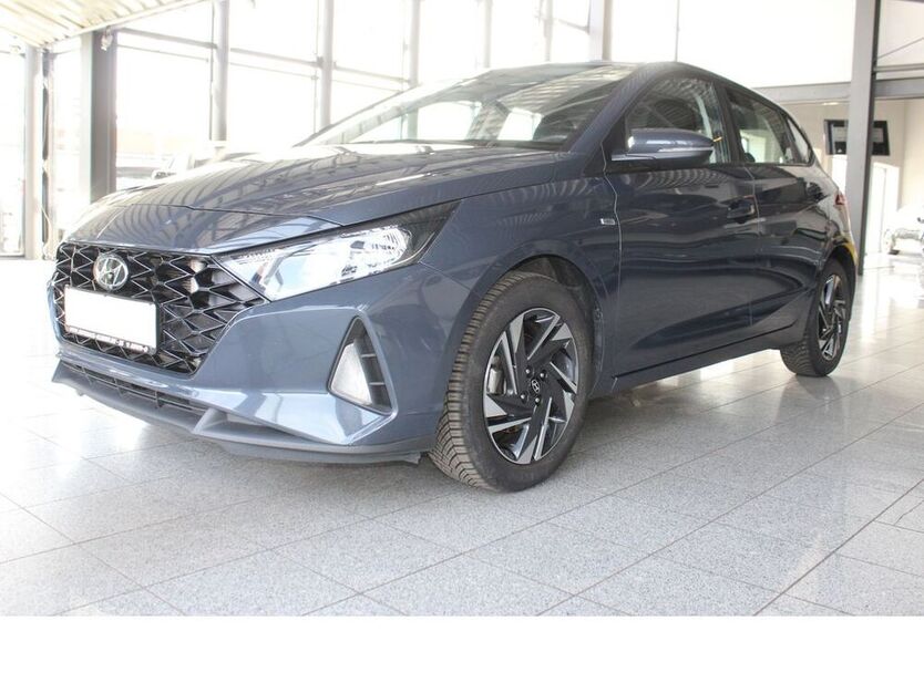 i20