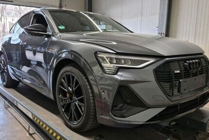 Audi e-tron 37.700 km 40.950 &euro; Salzgitter 38259