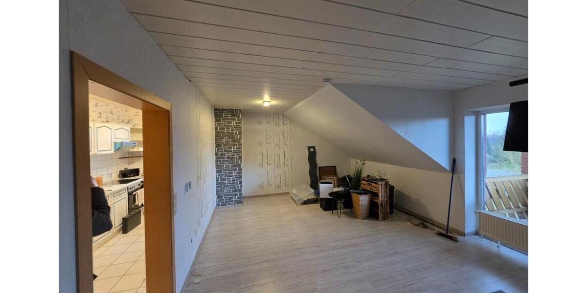 Dachgeschoßwohnung Sassenburg - 3 Zimmer, 71 m&sup2;, 462&euro; | Angebot:25972307