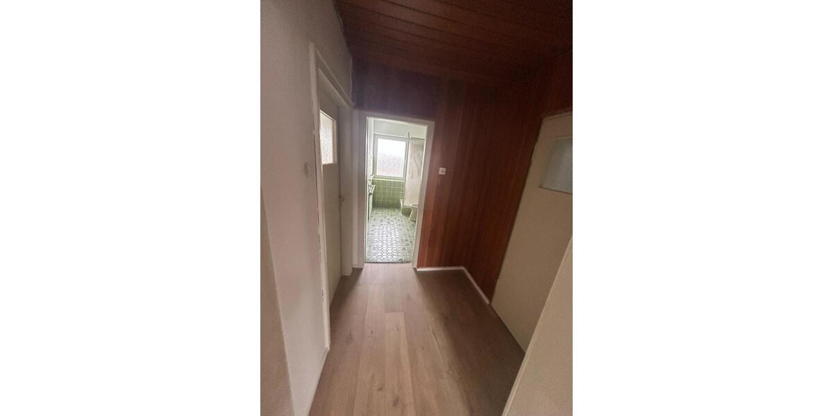 Etagenwohnung Braunschweig Broitzem - 3 Zimmer, 100 m&sup2;, 850&euro; | Angebot:24649980