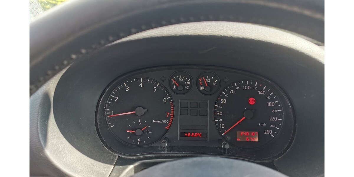 Audi A3 240.000 km 1.800 &euro; Frellstedt 38373