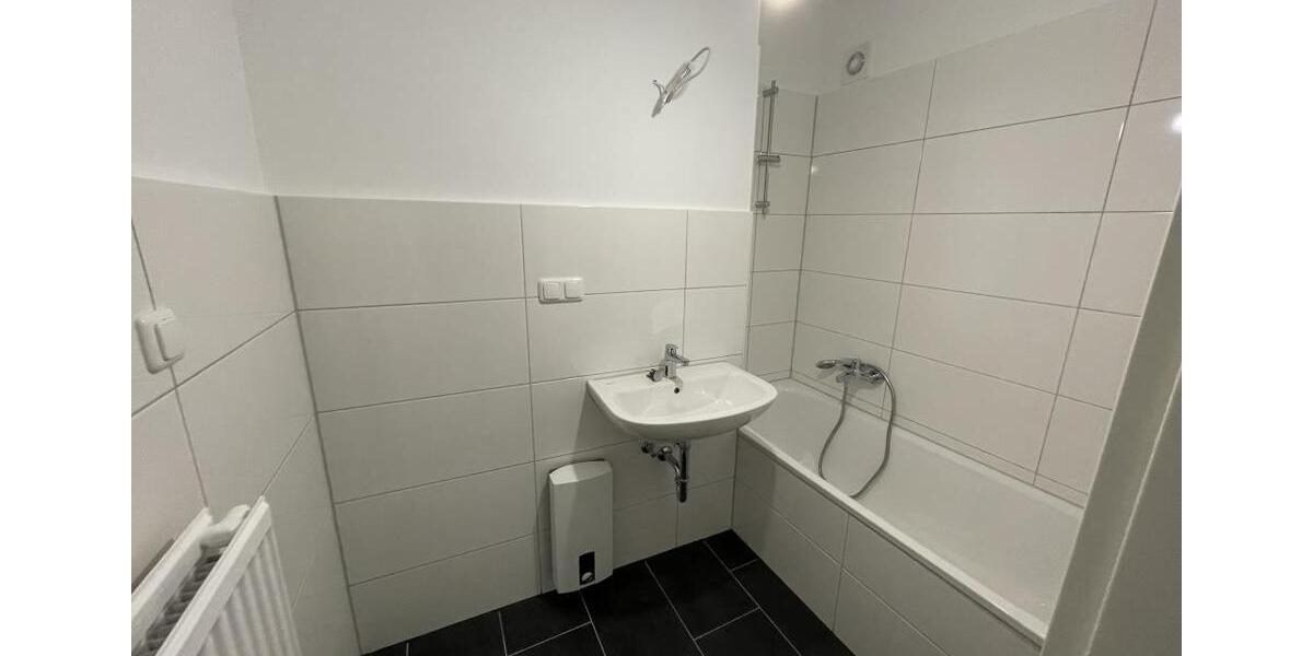 Etagenwohnung Wolfsburg Detmerode - 3.5 Zimmer, 90 m&sup2;, 685&euro; | Angebot:26632531