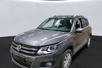VW Tiguan 185.659 km 9.990 &euro; Vechelde 38159