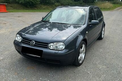 VW Golf 175.000 km 4.490 &euro; Königslutter am Elm 38154