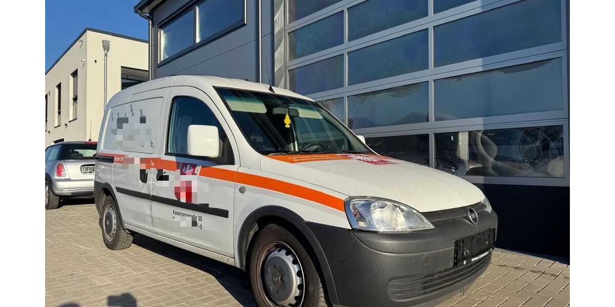 Opel Combo 69.000 km 5.490 &euro; Lengede OT Broistedt 38268