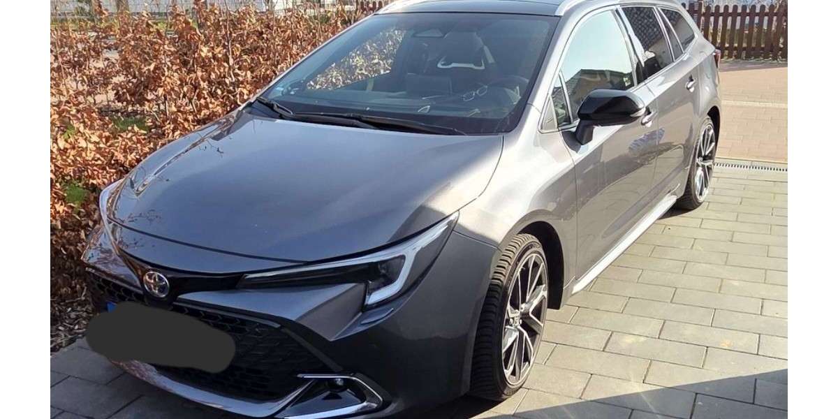 Toyota Corolla 8.200 km 33.990 &euro; Wolfenbüttel 38302