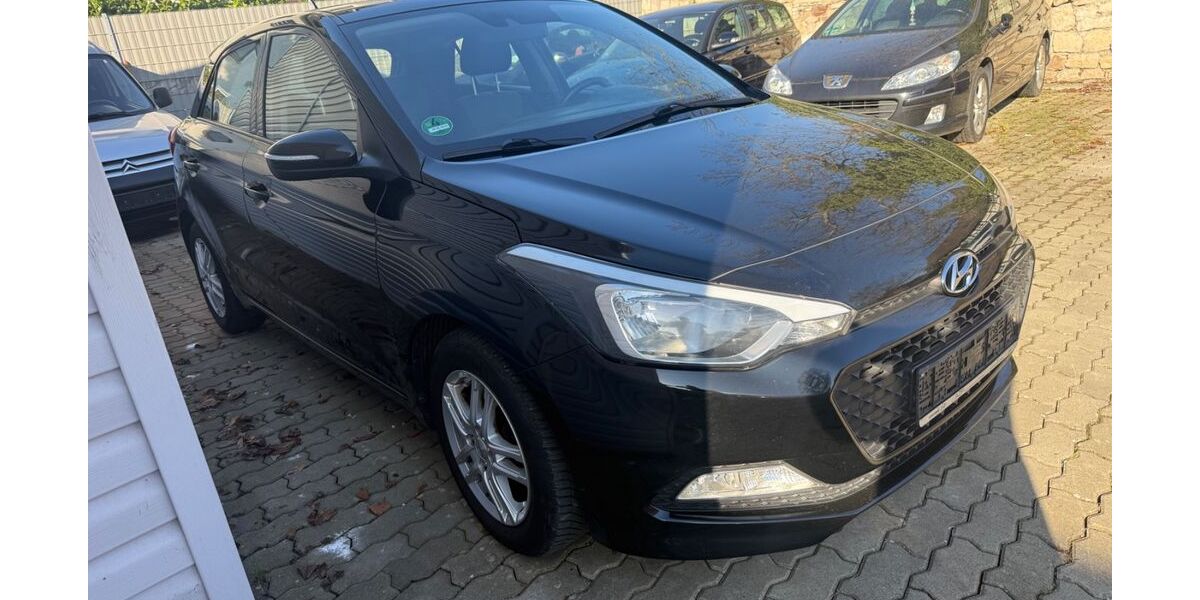 Hyundai i20 168.000 km 6.750 &euro; Wolfenbüttel (Halchter) 38304
