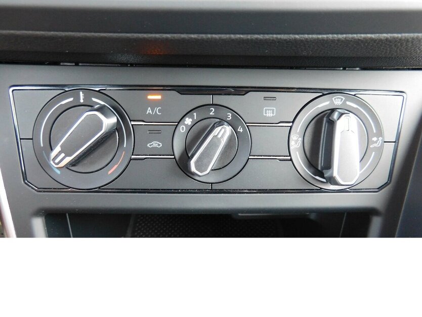 VW Polo 1.0 Life MPI BMT 4Trg Klima Navi LED 13.400 km 15.690 € Vordorf 38533