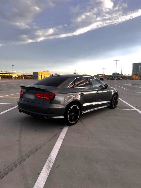 Audi A3 95.000 km 17.499 € Wolfsburg 38448
