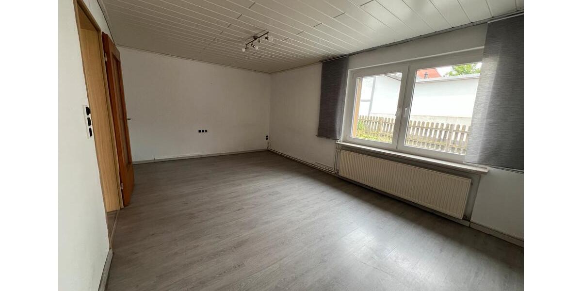 Einfamilienhaus Königslutter am Elm - 8.5 Zimmer, 240 m&sup2;, 210.000&euro; | Angebot:26979460