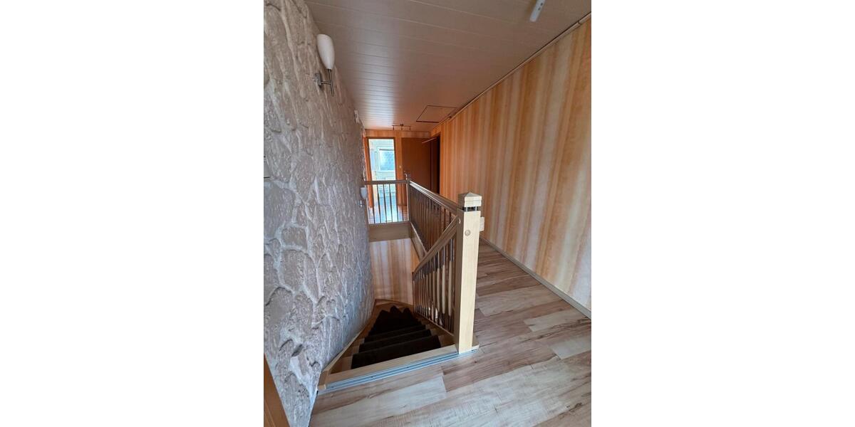 Einfamilienhaus Isenbüttel - 7 Zimmer, 195 m&sup2;, 399.900&euro; | Angebot:24757378