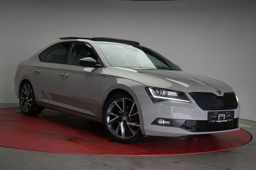 Skoda Superb 141.000 km 23.990 € Braunschweig 38110