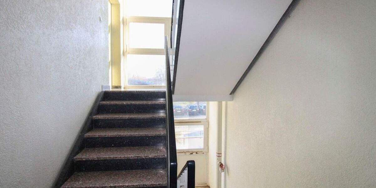 Etagenwohnung Salzgitter Lebenstedt - 4 Zimmer, 90 m&sup2;, 70.000&euro; | Angebot:25279783