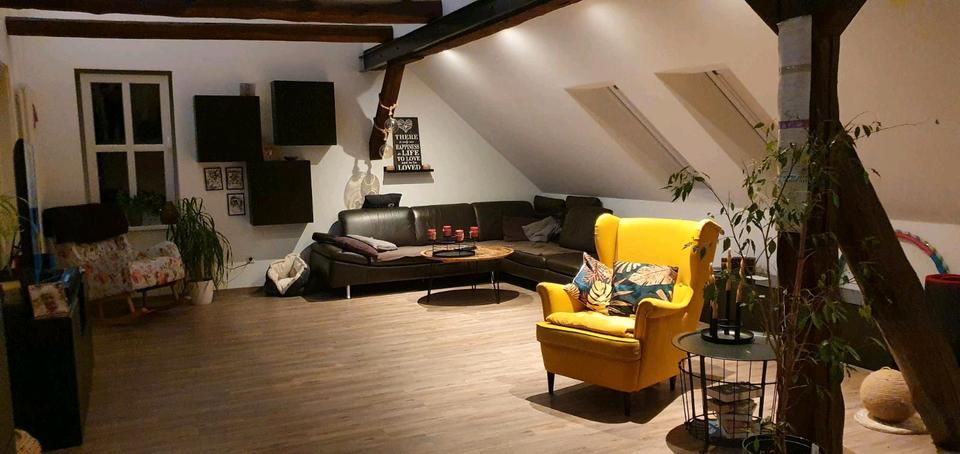 Dachgeschoßwohnung Adenbüttel - 4.5 Zimmer, 125 m&sup2;, 1.300&euro; | Angebot:26522368