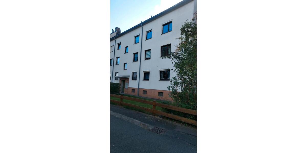 Etagenwohnung Braunschweig Wabe-Schunter-Beberbach - 3 Zimmer, 82 m&sup2;, 200.000&euro; | Angebot:23739018