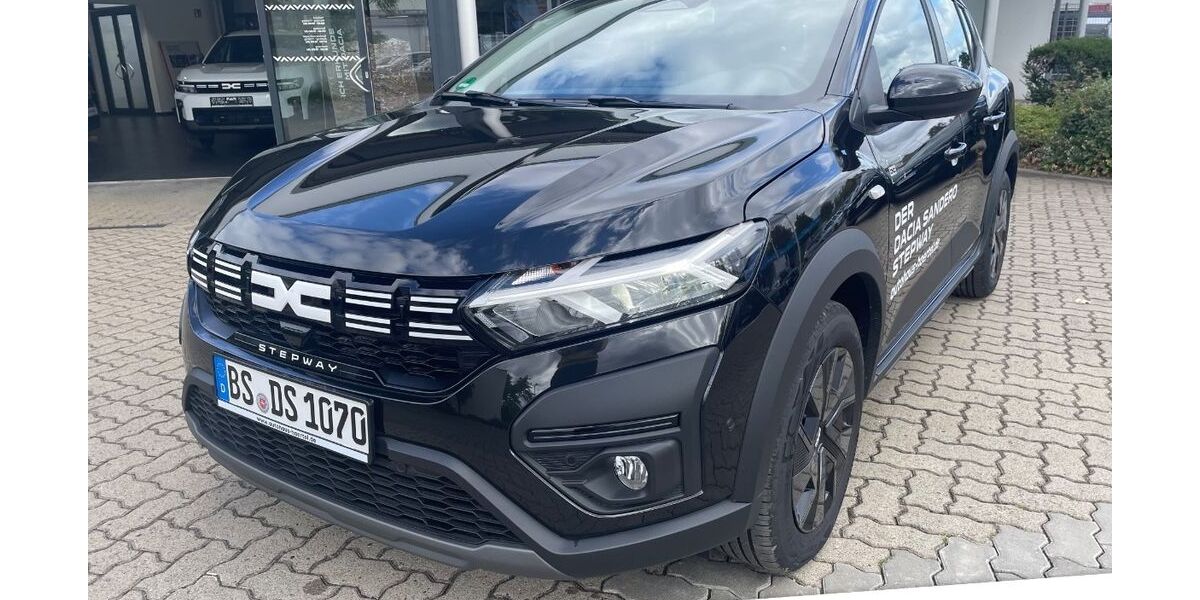 Dacia Sandero 2.315 km 17.990 € Braunschweig 38124